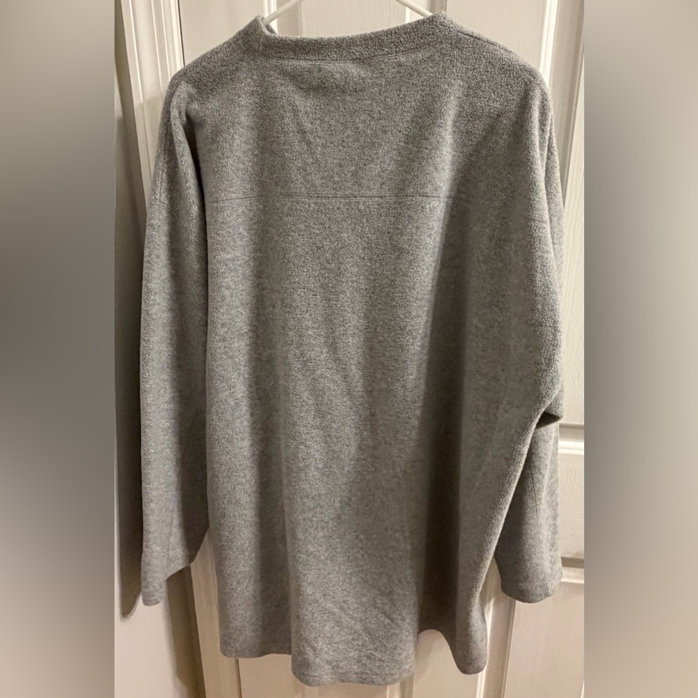 Vintage 90s Club Med "Since 1950"
Embroidered Fleece Crewneck - XL Gray - Picture 3 of 8